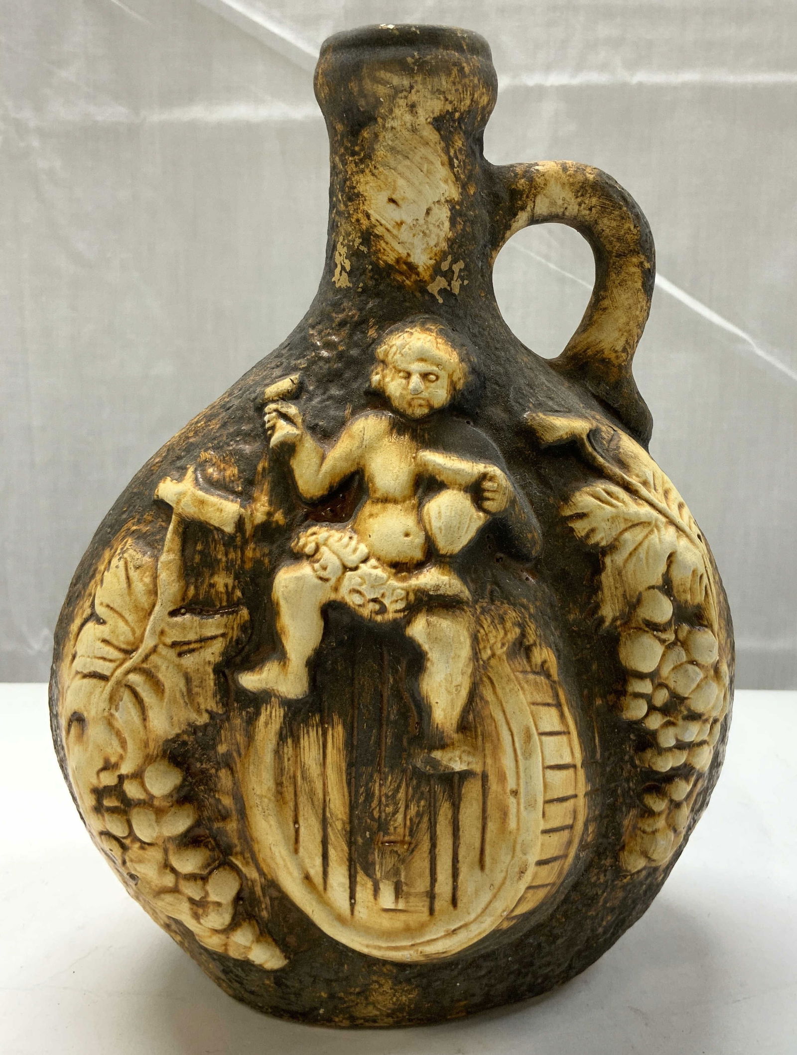 Vntg Casa Vinicola Boccaccio Cherub Decanter ITALY (1 of 6)