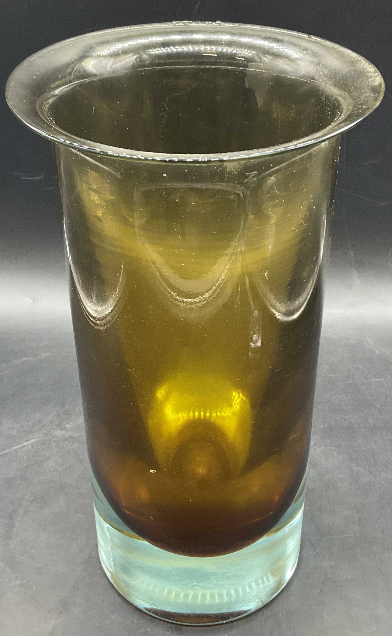 Vintage Murano Sommerso Style Art Glass Vase: Vintage Murano Sommerso Style Art Glass Vase. Cylindrical with a flared rim. Amber and turquoise blue hues to the piece. Thick walled and weighty. Measures approx. 11.5H x 6W in. Chipping, surface wea