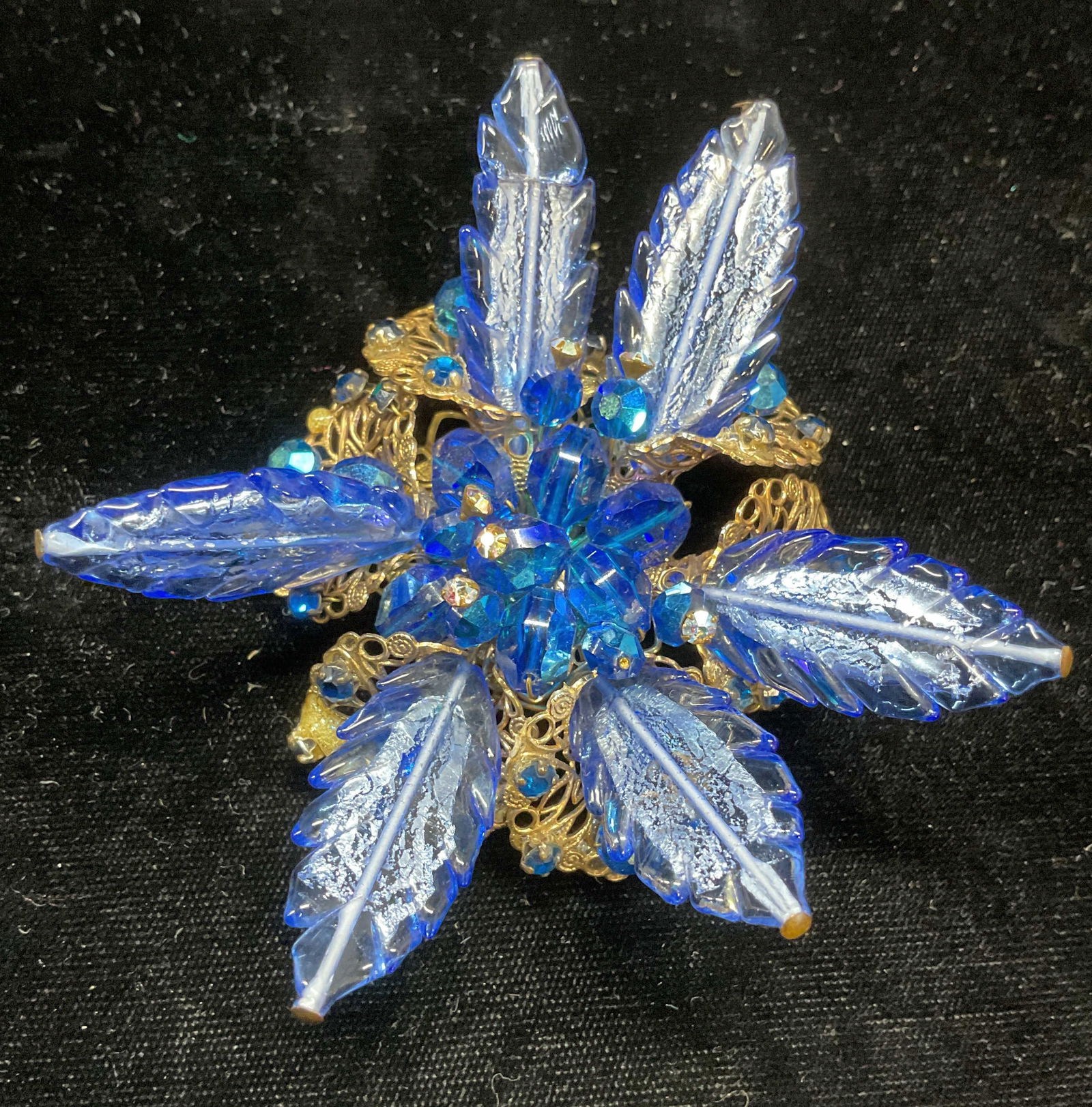 Vtg Alice Caviness Blue Crystal Flower Brooch (1 of 6)