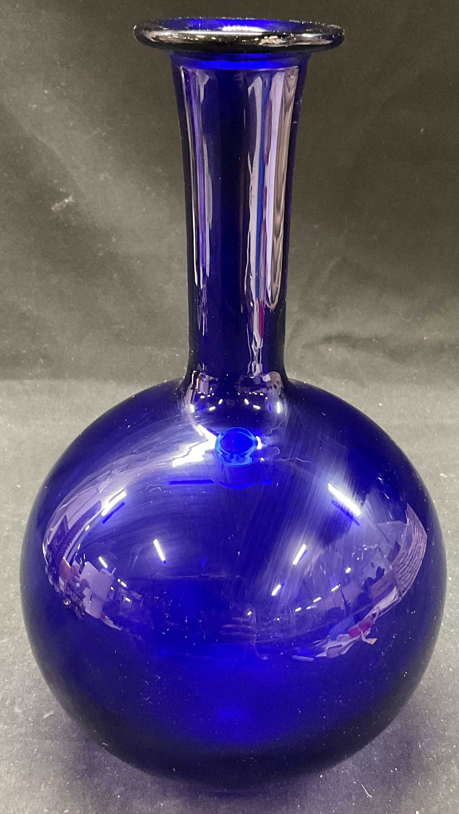 Vtg Cobalt Blue Bottle Blown Glass Vase (1 of 6)