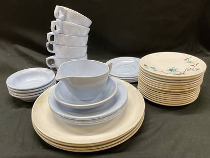 20+ Apollo Ware Westinghouse Melamine Dishware USA: Lot 20+ Melmac Apollo Ware Westinghouse melamine dishware. Lot includes 6 cups, 14 floral patterned saucers, 4 dessert plates, 1 small curved bowl, 4 small dishes, 4 dinner plates, 3 small serving pla