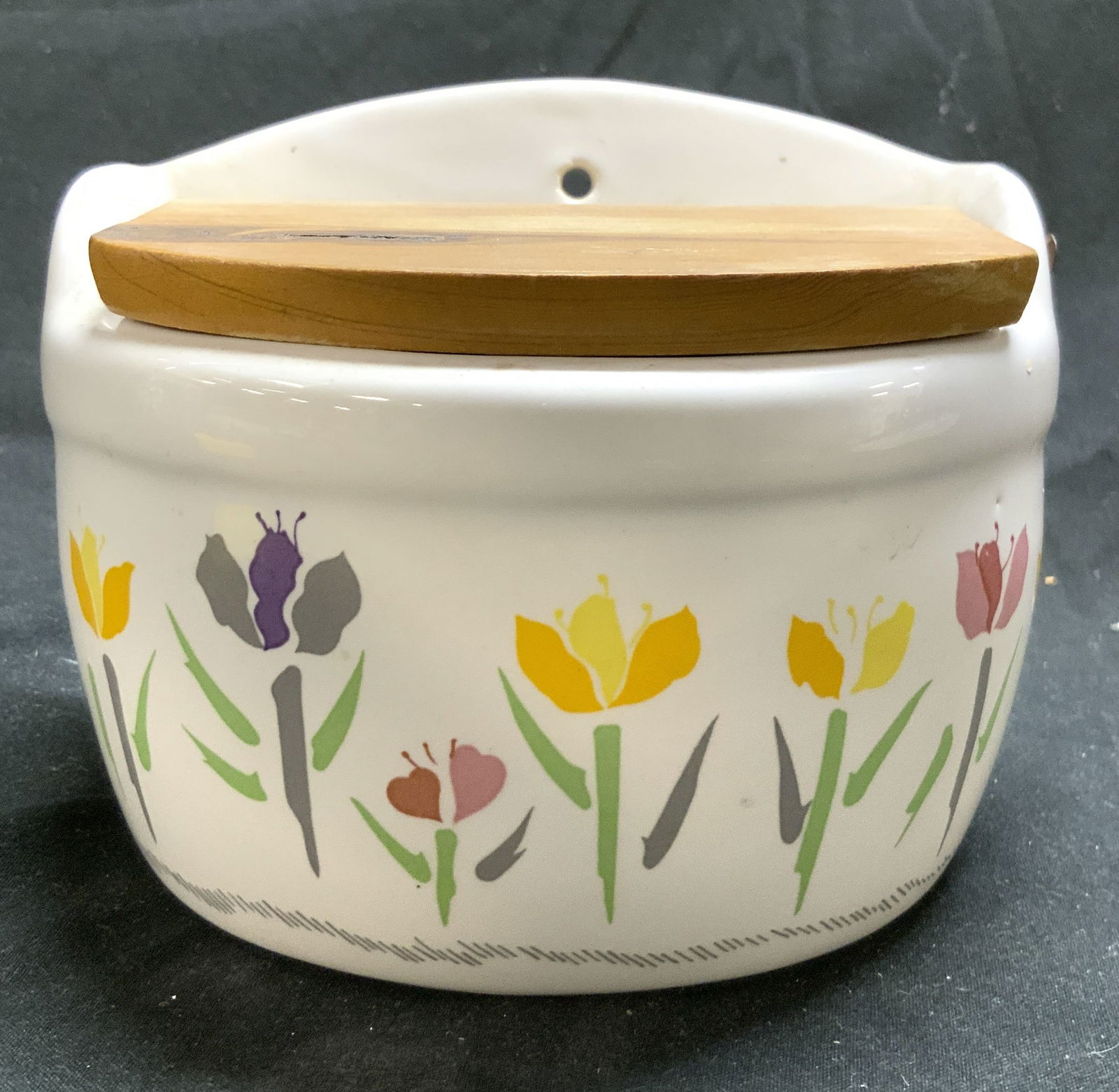 Vintage Porcelain Wall Mount Salt Box (1 of 7)