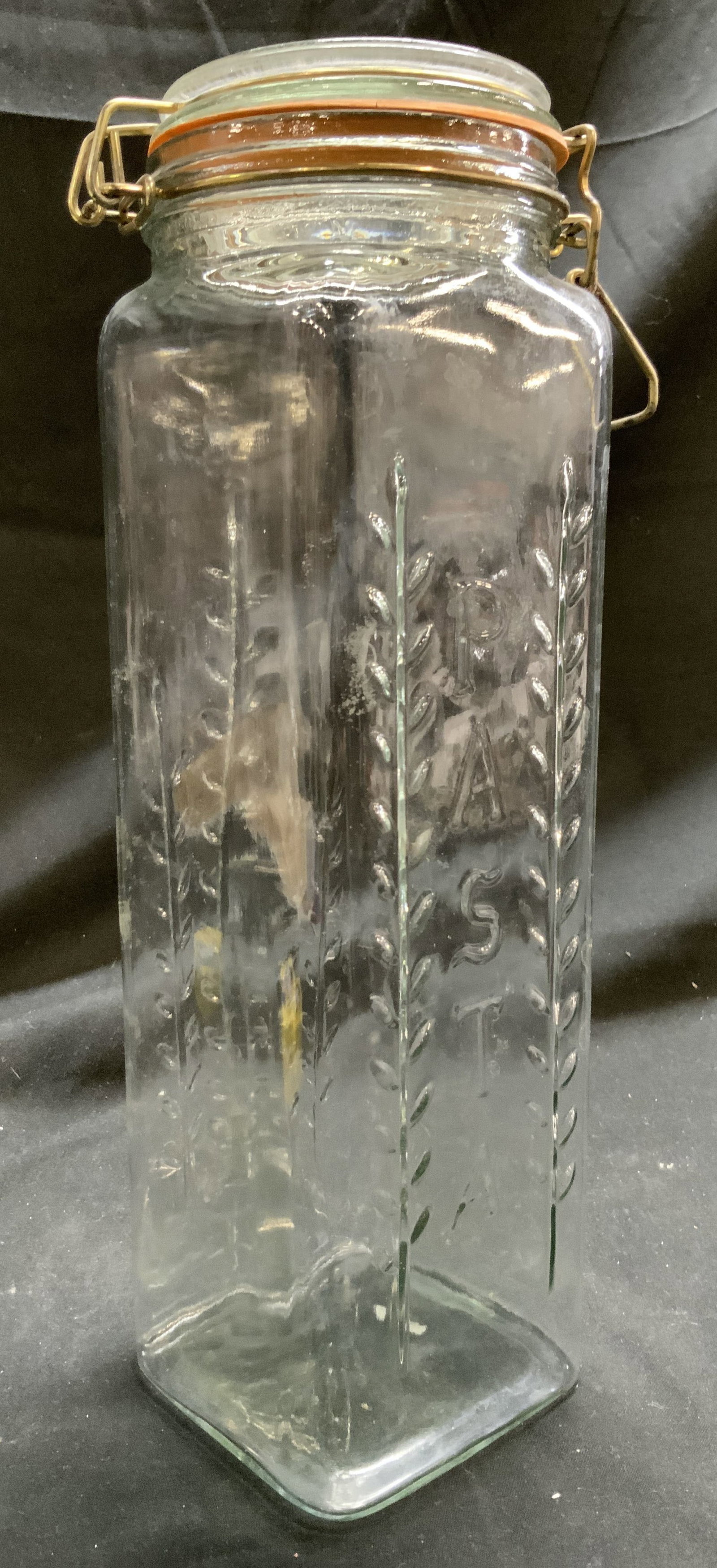 Glass Pasta Container Kitchen Cannister Vessel Lid (1 of 6)