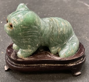 Vtg Hand Carved Stone Jade Cat w Wooden Stand