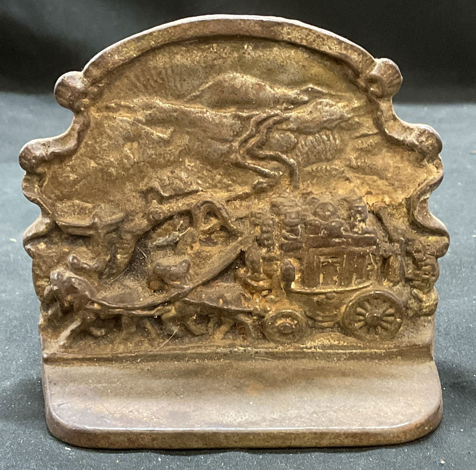 Vintage Cast Iron Horse & Carriage Doorstop (1 of 7)