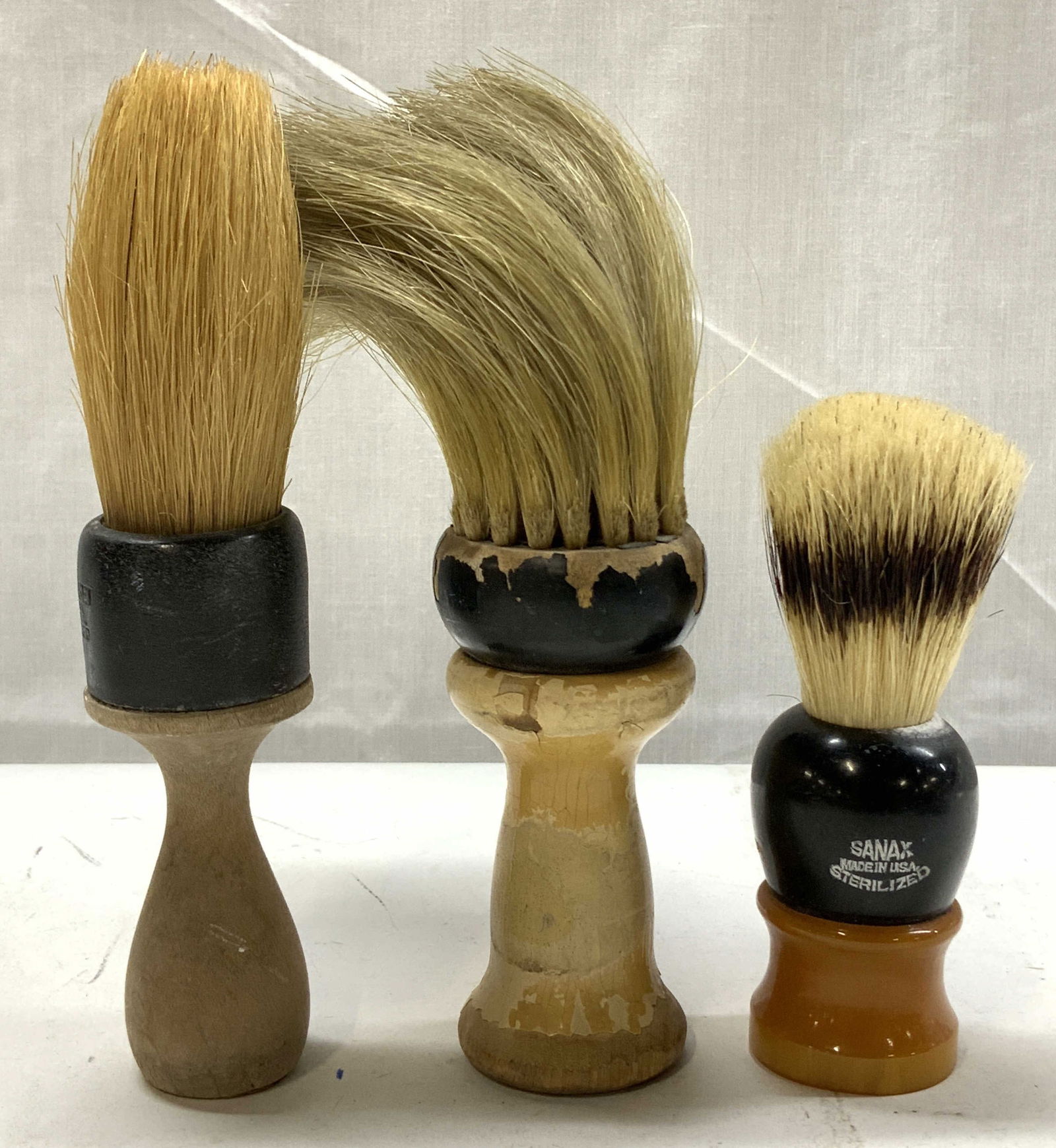 Lot 3 Vntg SANAX Sterilized Shaving Brushes USA (1 of 6)
