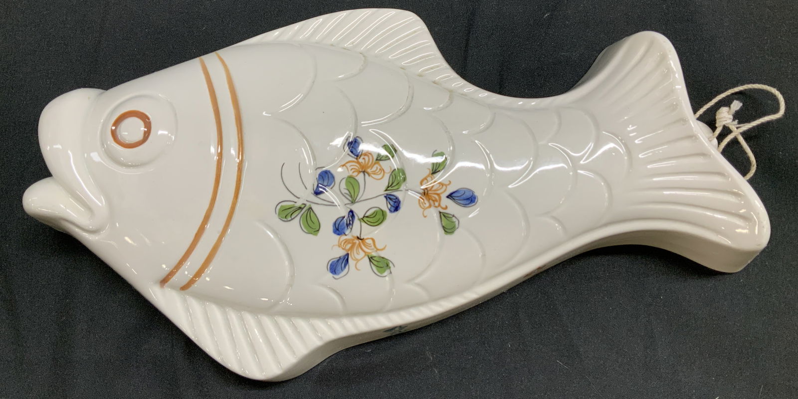 Vntg Hand Painted Ceramic Fish Wall Plaque (1 of 7)