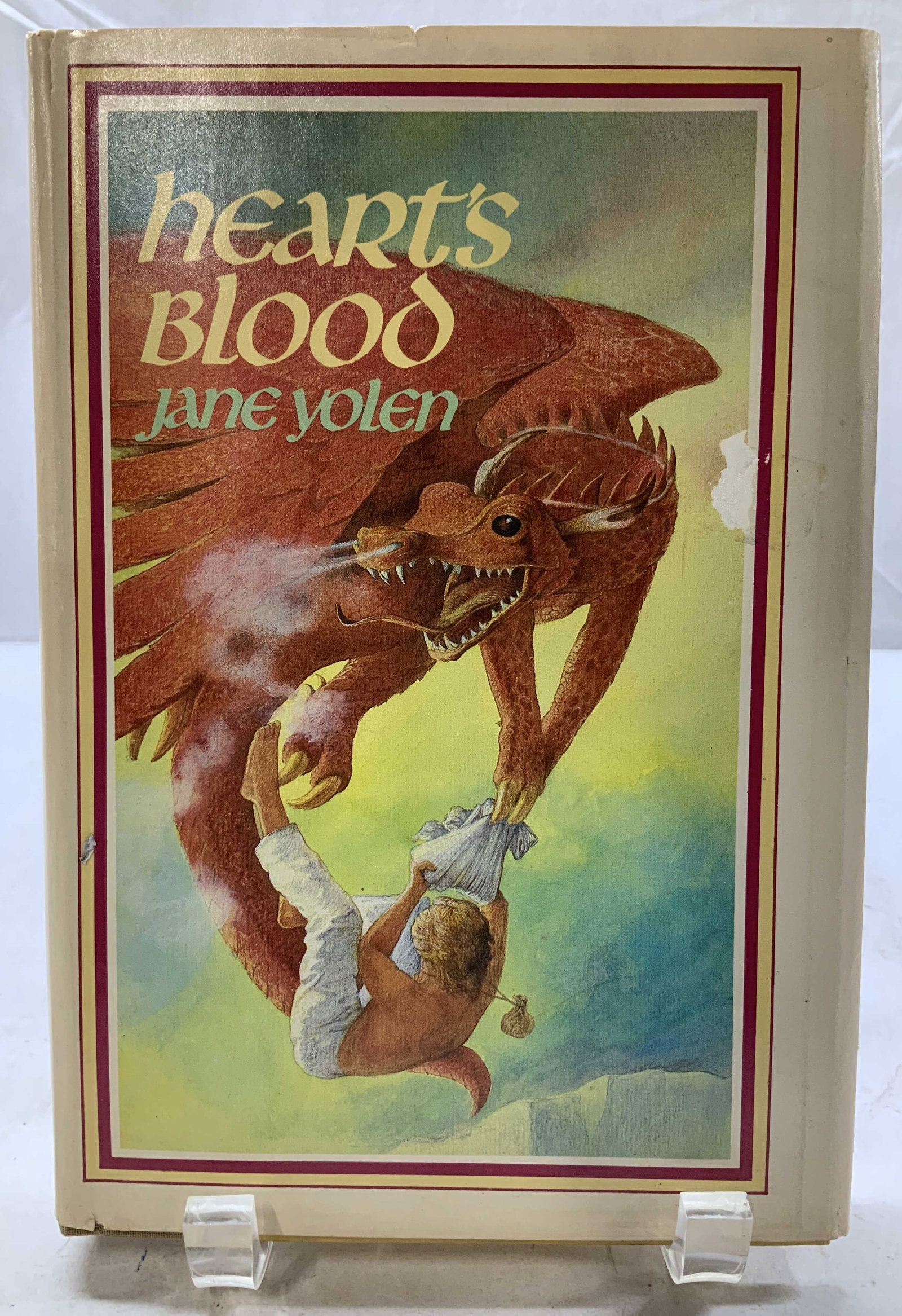 1984 Hearts Blood Pits Dragon 1stPrinting Bk Ilust: 1984 Hearts Blood Pits Dragon First Printing Bk Heart Blood Pits Dragon: Book 3. Book by Jane Yolen. COPYRIGHT 1984 by Jane Yolen. Manufactured in the U.S.A. FIRST PRINTING. Front cover features illus