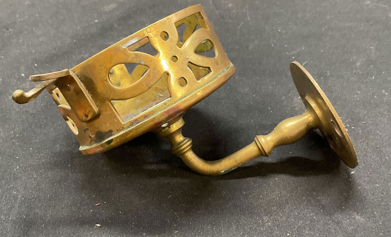 Vtg Brass Bathroom Vanity Wall Fixture Cup Holder (1 of 9)