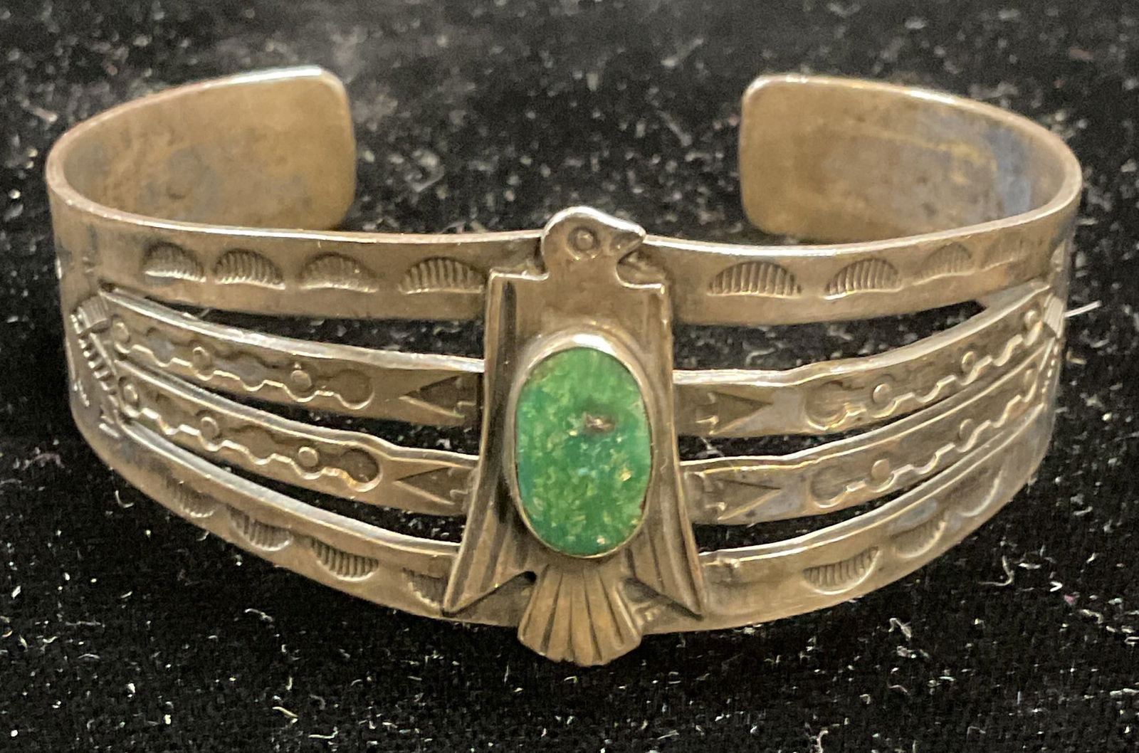 Vtg Handmade Sterling Silver Green Stone Bracelet (1 of 7)