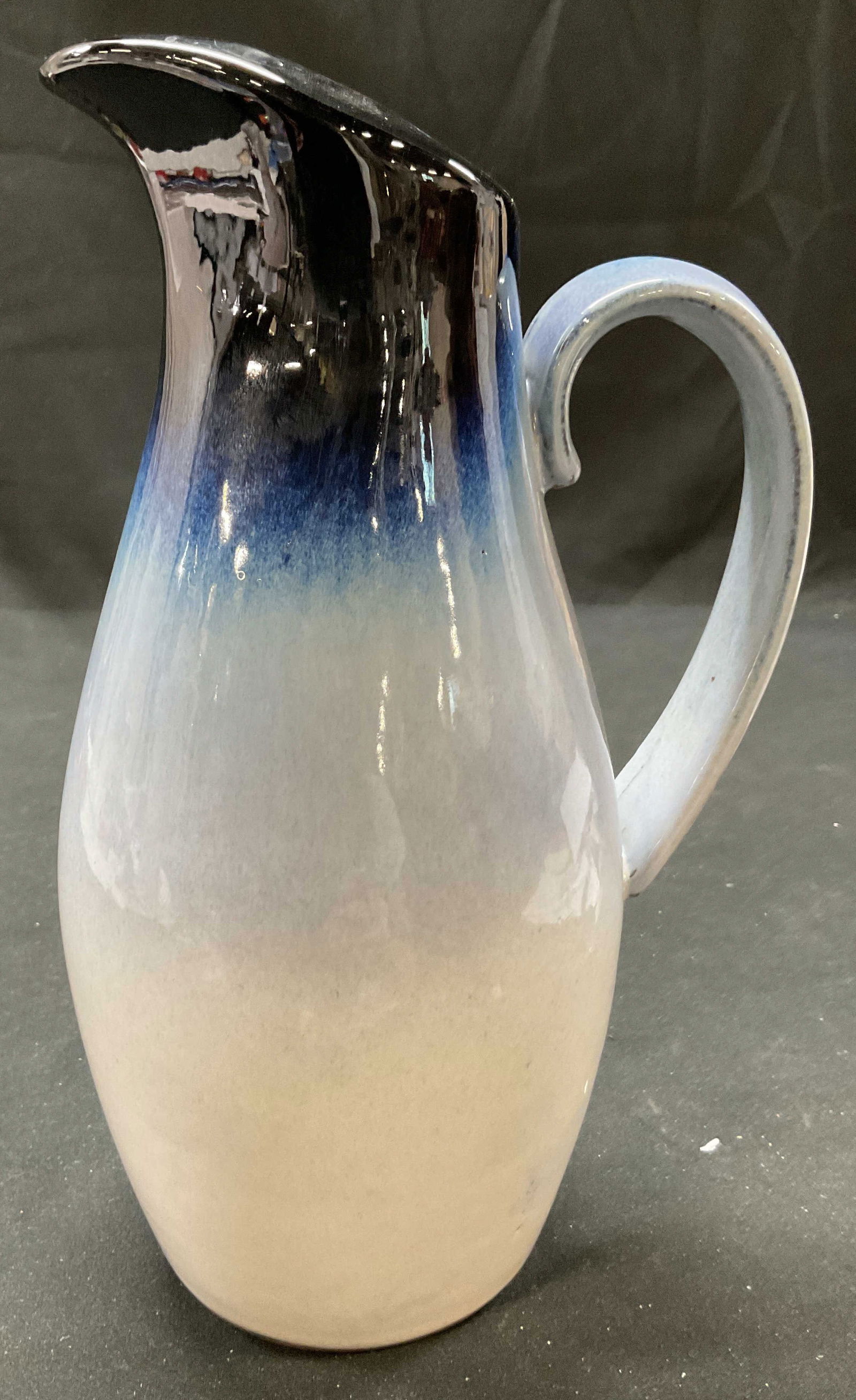 Vtg Signed Peter Pots Ceramic Seagull Blue Pitcher (1 of 7)