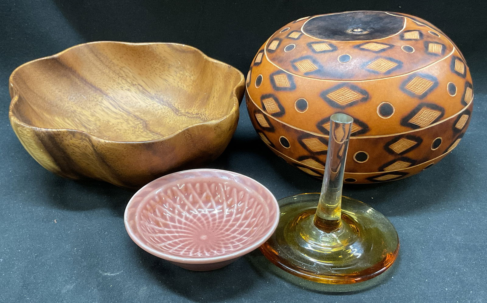 Lot 4 Tableware, Cesar Aquino V & More (1 of 12)