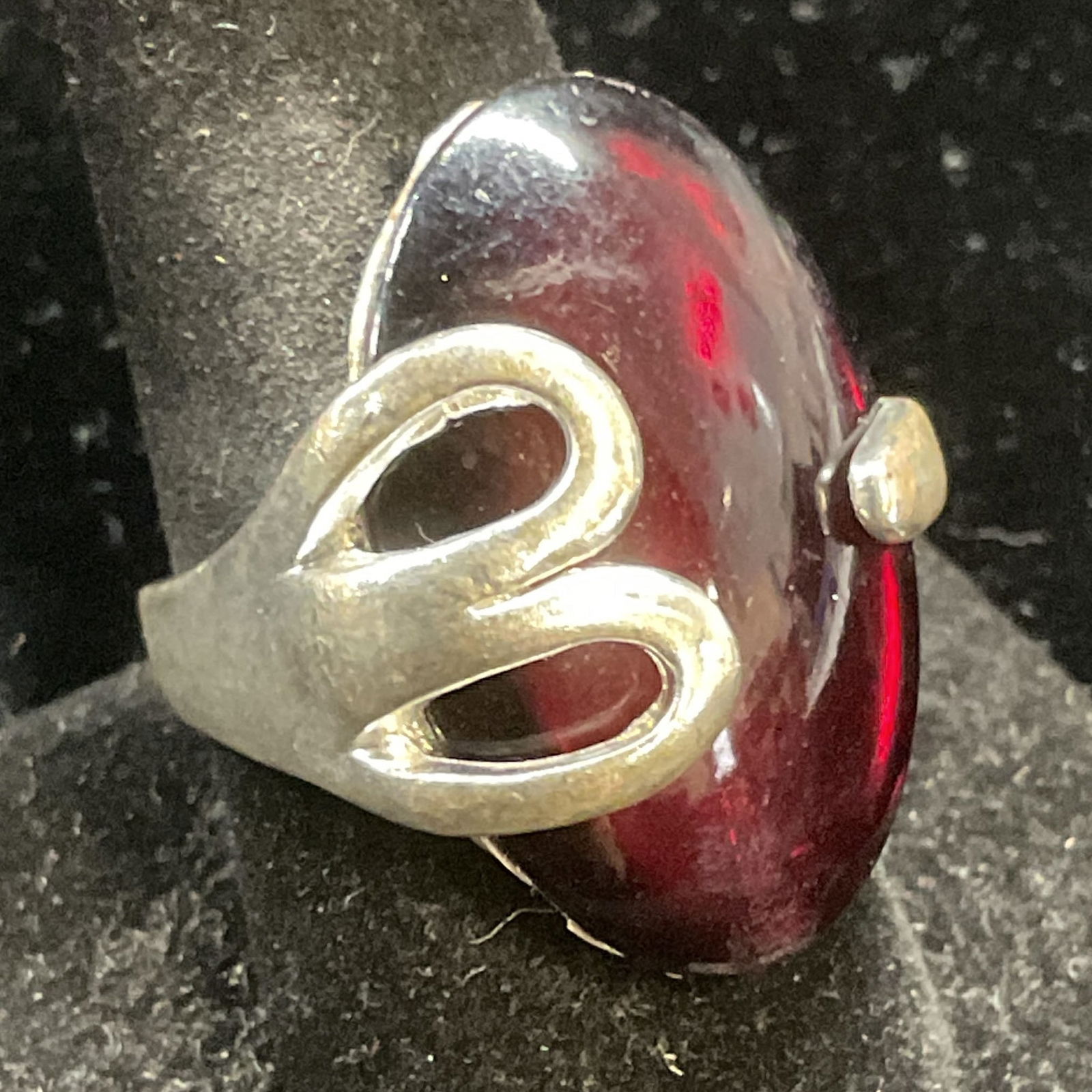 Vintage Silver Tone Red Lucite Cocktail Ring (1 of 6)