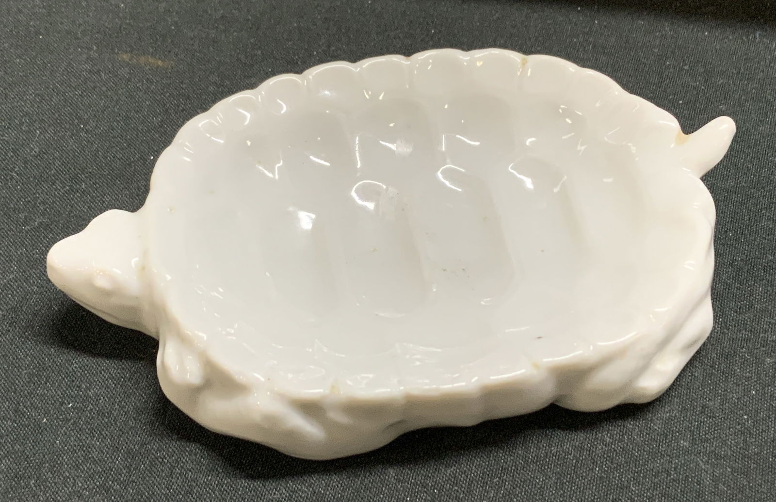 Vntg Glazed Turtle Porcelain Trinket Dish: Porcelain trinket dish featuring a turtle. Turtle has a a textured shell design & smooth finish. Surface wear consistent to age, use & exposure. Measurements: length 4in x width 2.6in. Trinket dish, d