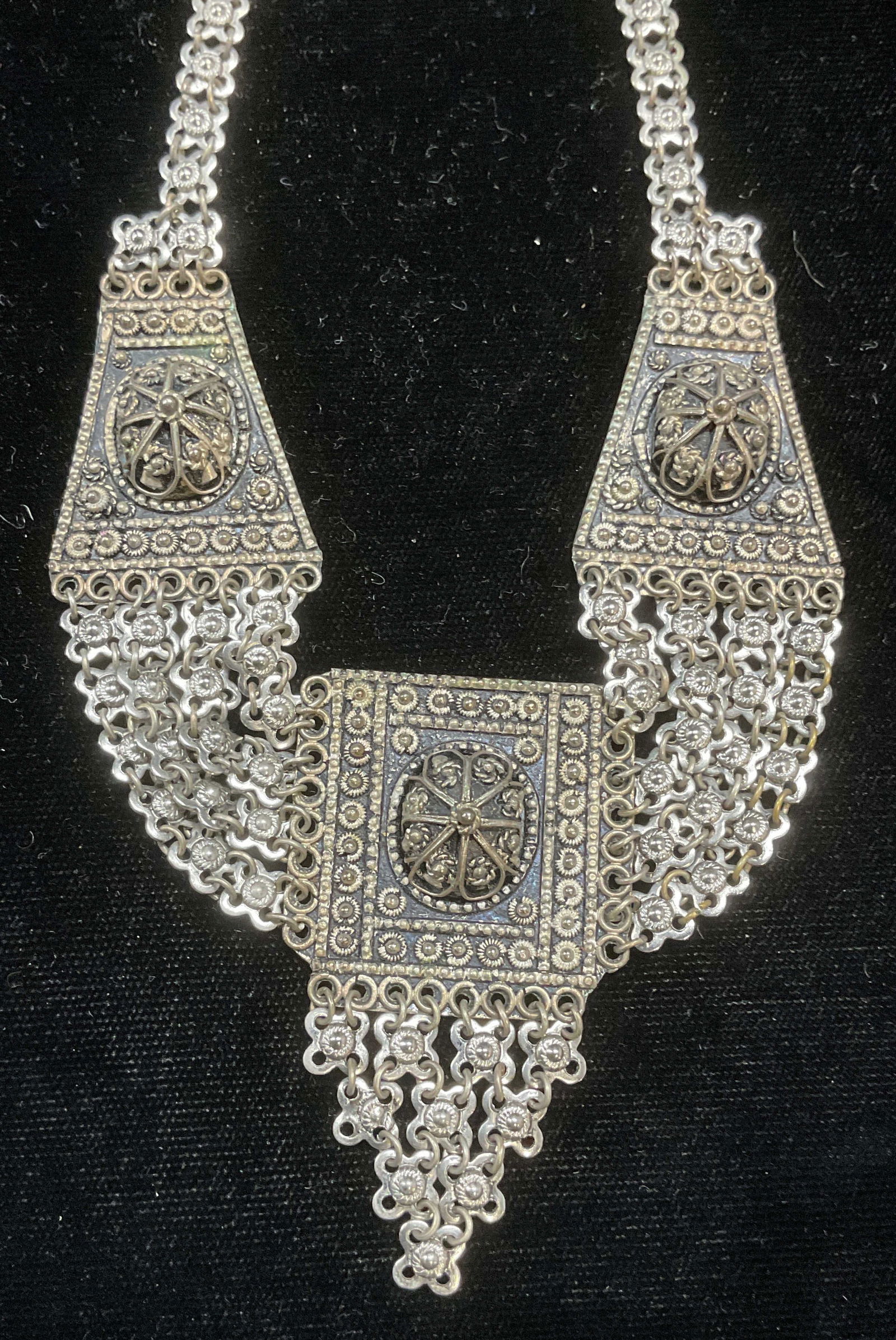 Vintage Signed Silver Tone Panel Necklace (1 of 7)