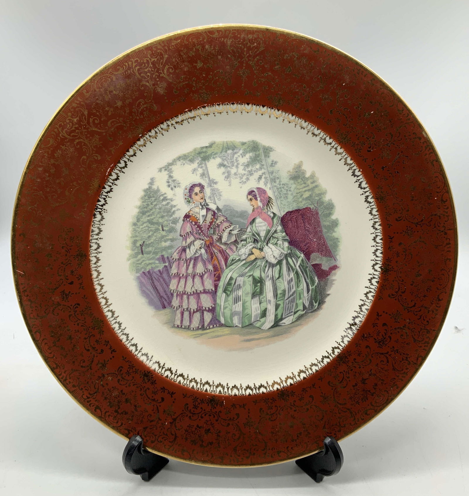 Vntg Century By Salem Victorian Ladies Plate USA: Vntg Century By Salem Victorian Ladies Plate USA Ceramic decorative plate featuring a Victorian ladies scene with 23k gold accents. Plate has a gold encrusted pattern with fine motifs around the rim.