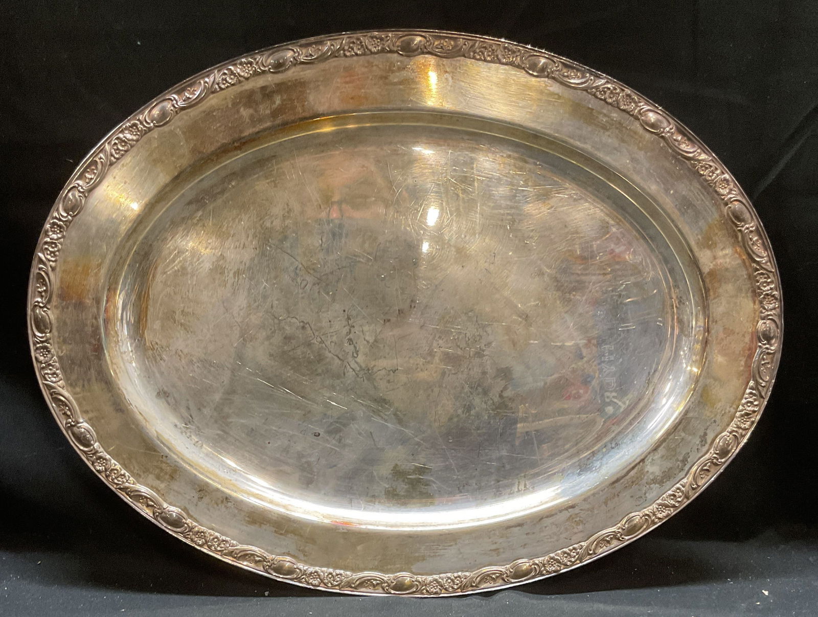 Vtg WM Rogers Victorian Rose Silver Pl Platter (1 of 7)