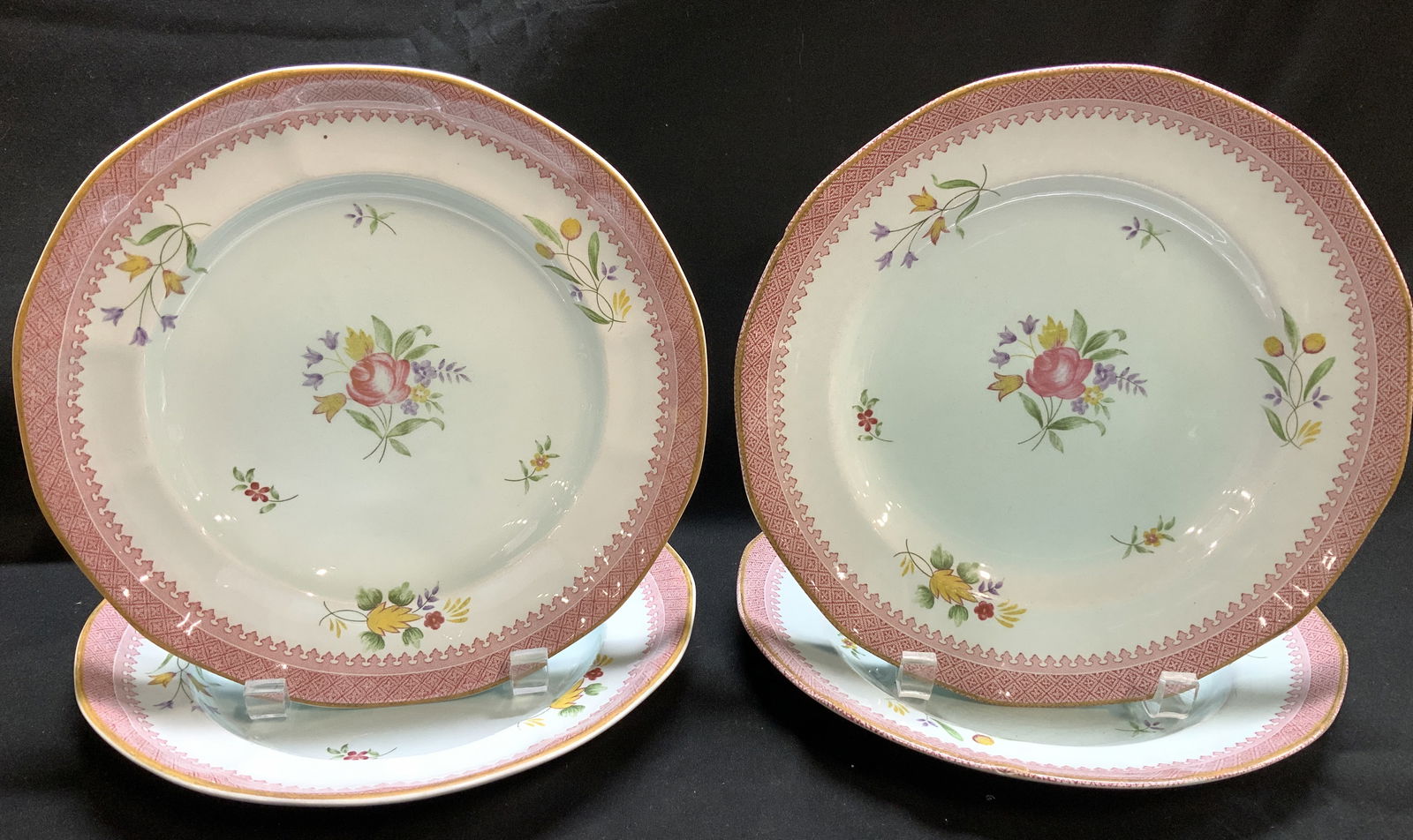 Lot 4 Adams Calyx Ware Lowestoft Plates ENGLAND (1 of 8)