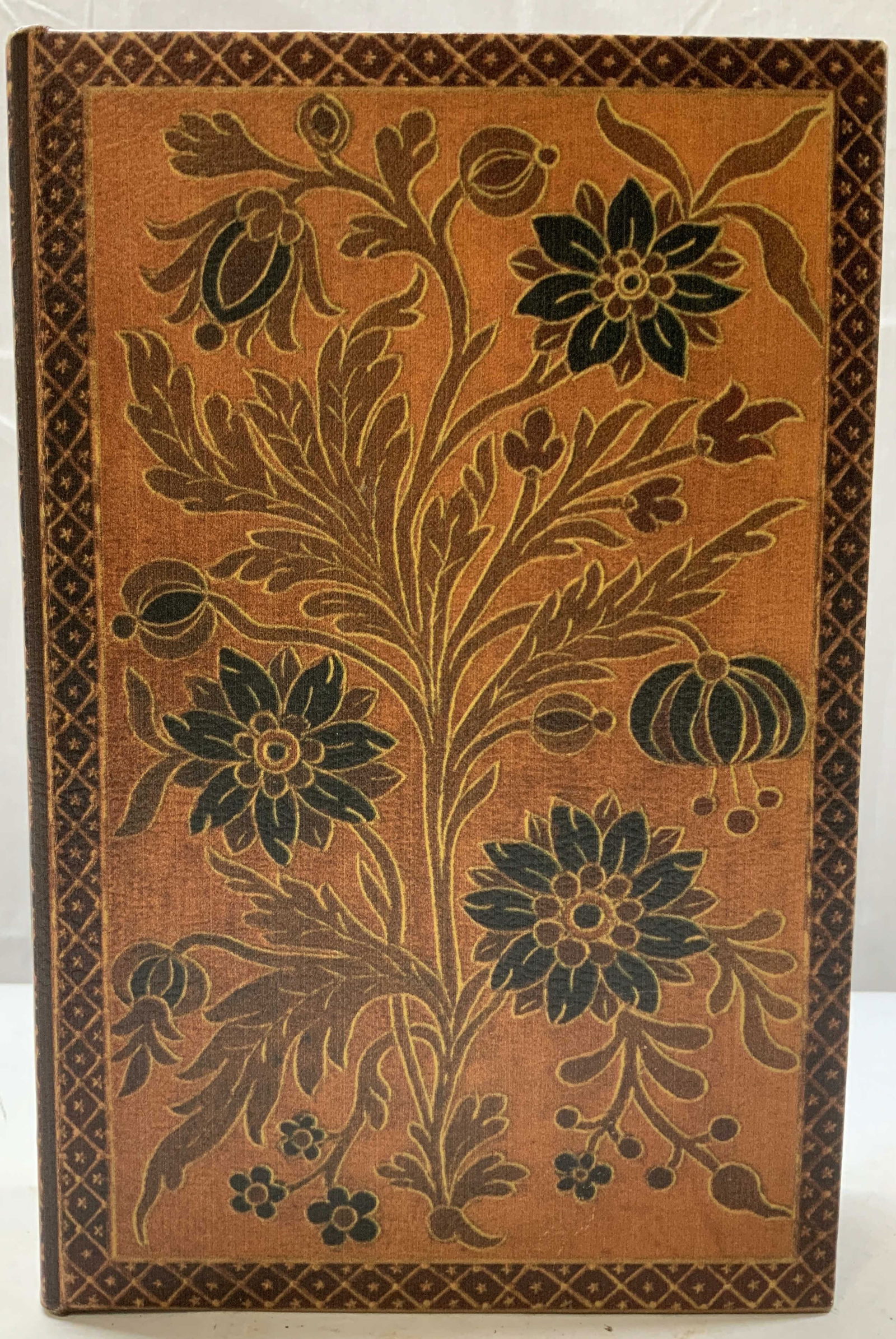 Vntg Horatii Opera Floral Book Shaped Storage Box (1 of 7)