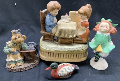 Lot 4 Ceramic Figs&Musical Box BOYDS & Dprtmnt 56+
