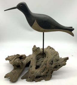 Vntg Folk Art Carved Wooden Shorebird Sculpture