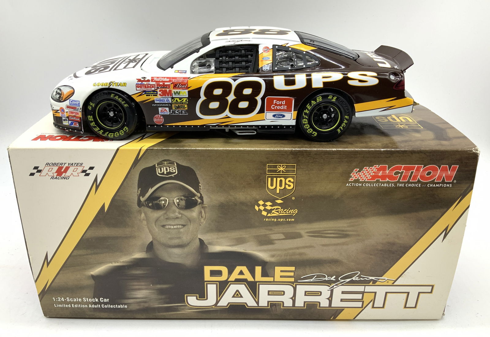 NASCAR 2003 Jarrett #88 UPS 1:24 Cast Metal Car (1 of 9)