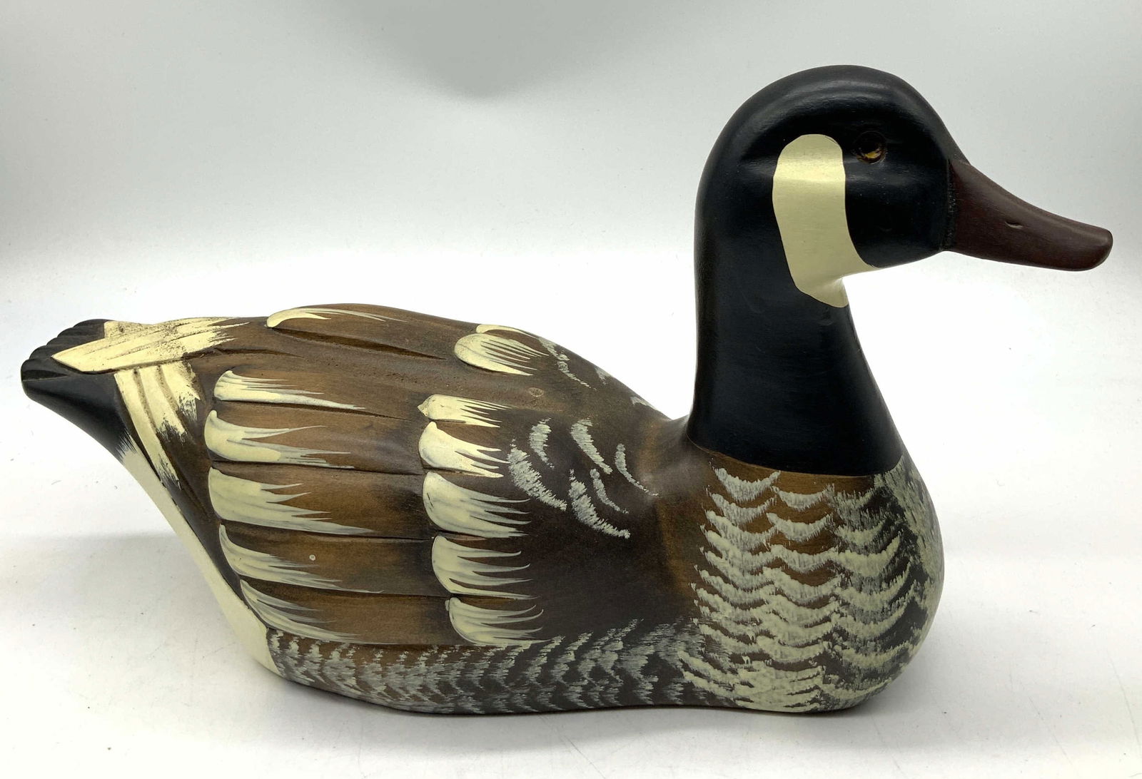 Vntg Hand Carved Wooden Canada Goose Decoy (1 of 7)