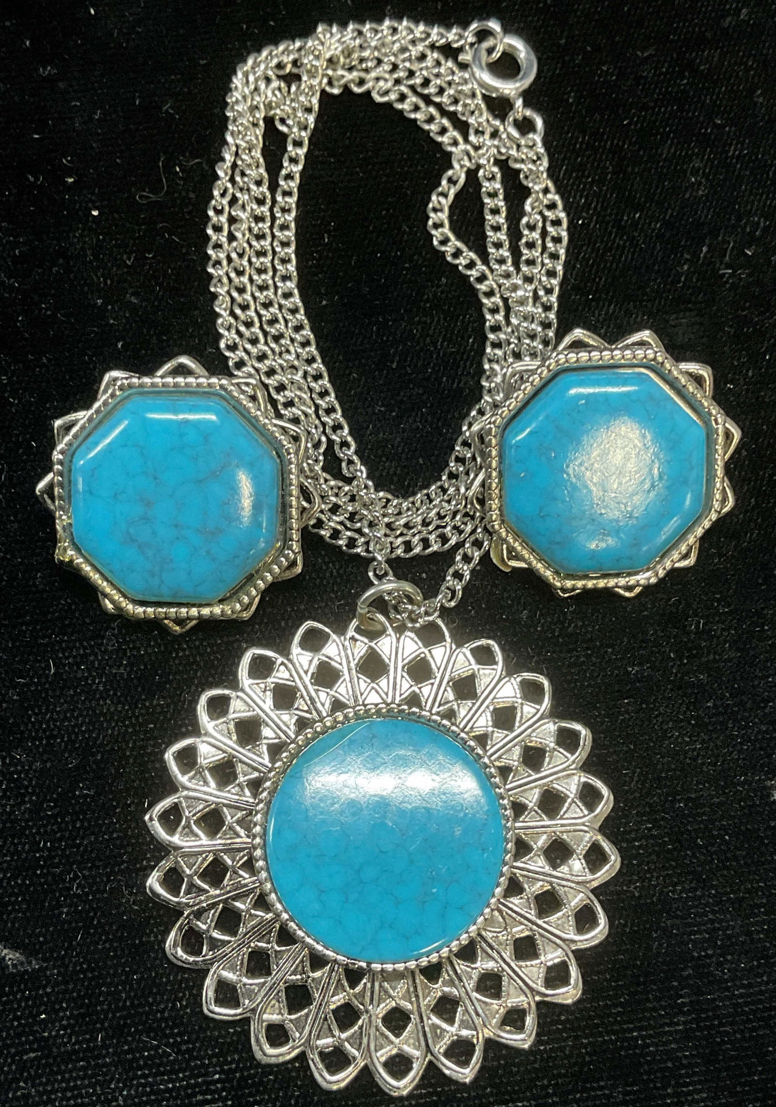 Lot 2 Lucite Turquoise Cabochon Necklace +: Lot of 2 jewelry pieces. Silver tone pendant necklace with faux lucite turquoise cabochon and silver tone earrings with faux turquoise cabochon. Necklace drop length approx 12 inches. Earrings approx