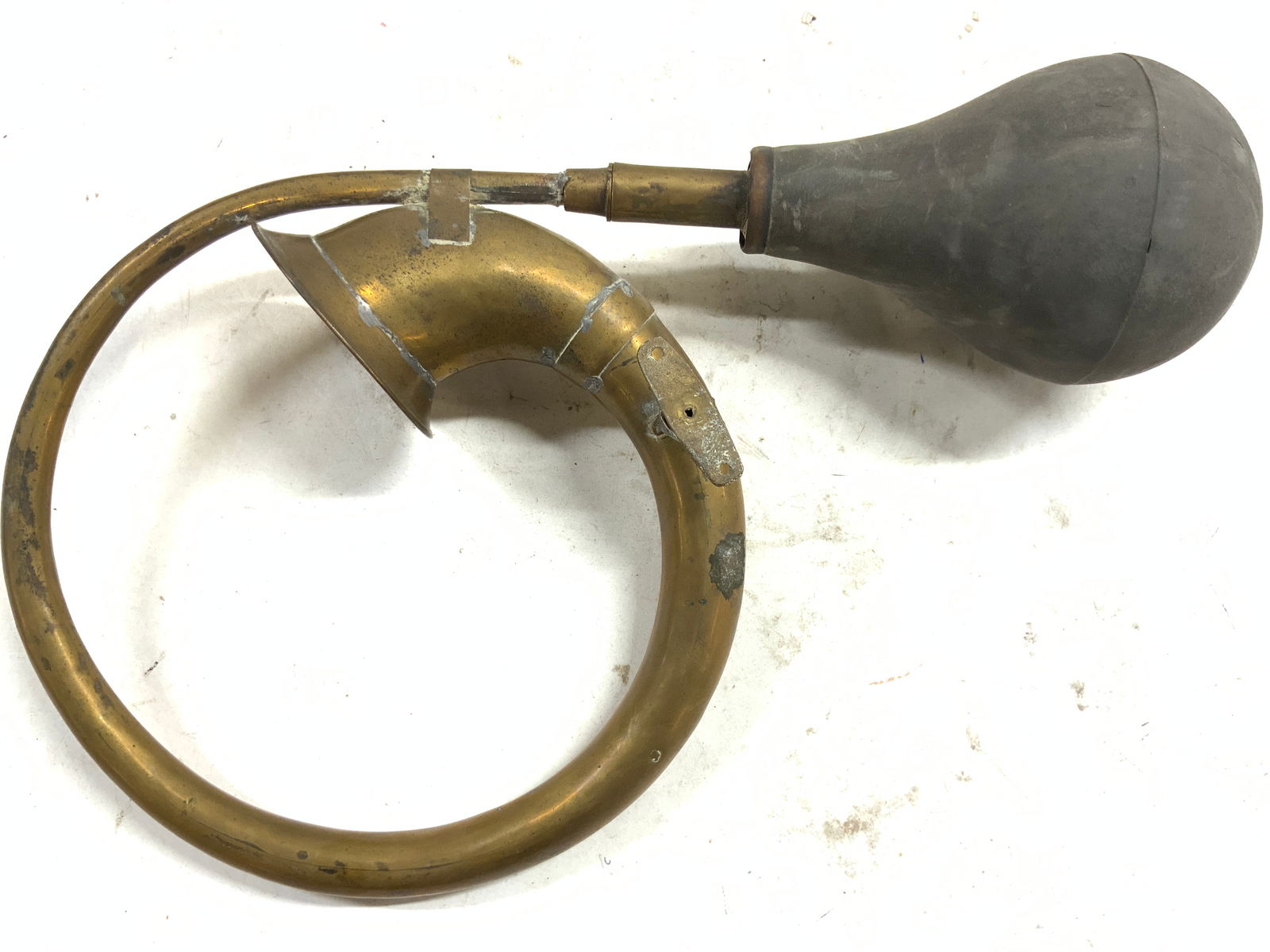 Antique 1920s Brass Rubber Bulb Car Horn (1 of 7)
