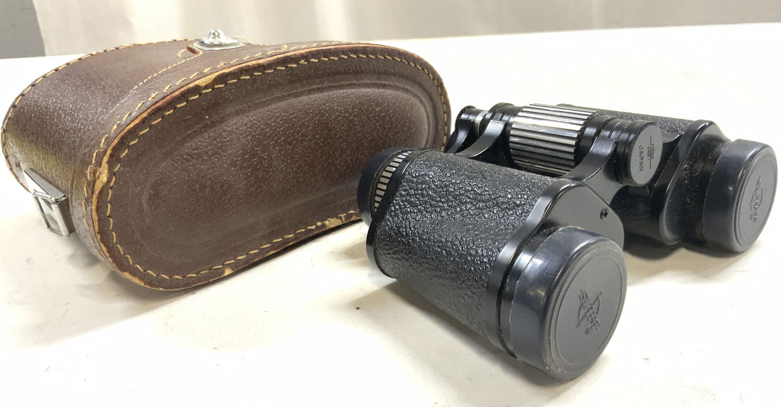 SWIFT GRAND PRIX 8X30 Binoculars & Case Japan (1 of 8)