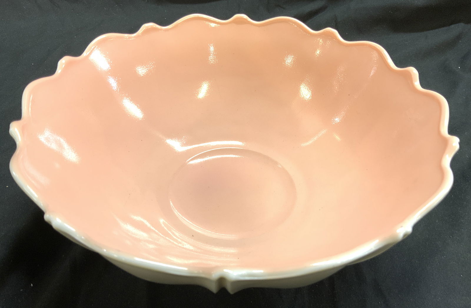 Anchor Hocking Vtg Oyster & Pearl Depress Gls Bwl: Depression glass bowl appears to be ANCHOR HOCKING. Exterior is white, interior is pink toned. Exterior has scalloping and beaded detail. Bowl is vintage. Piece has wavy rim. Bowl measures approximate
