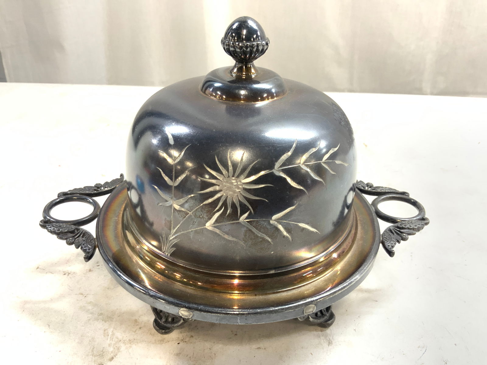 BARBOUR SILVER CO Quad Plated Domed Butter Dish (1 of 9)