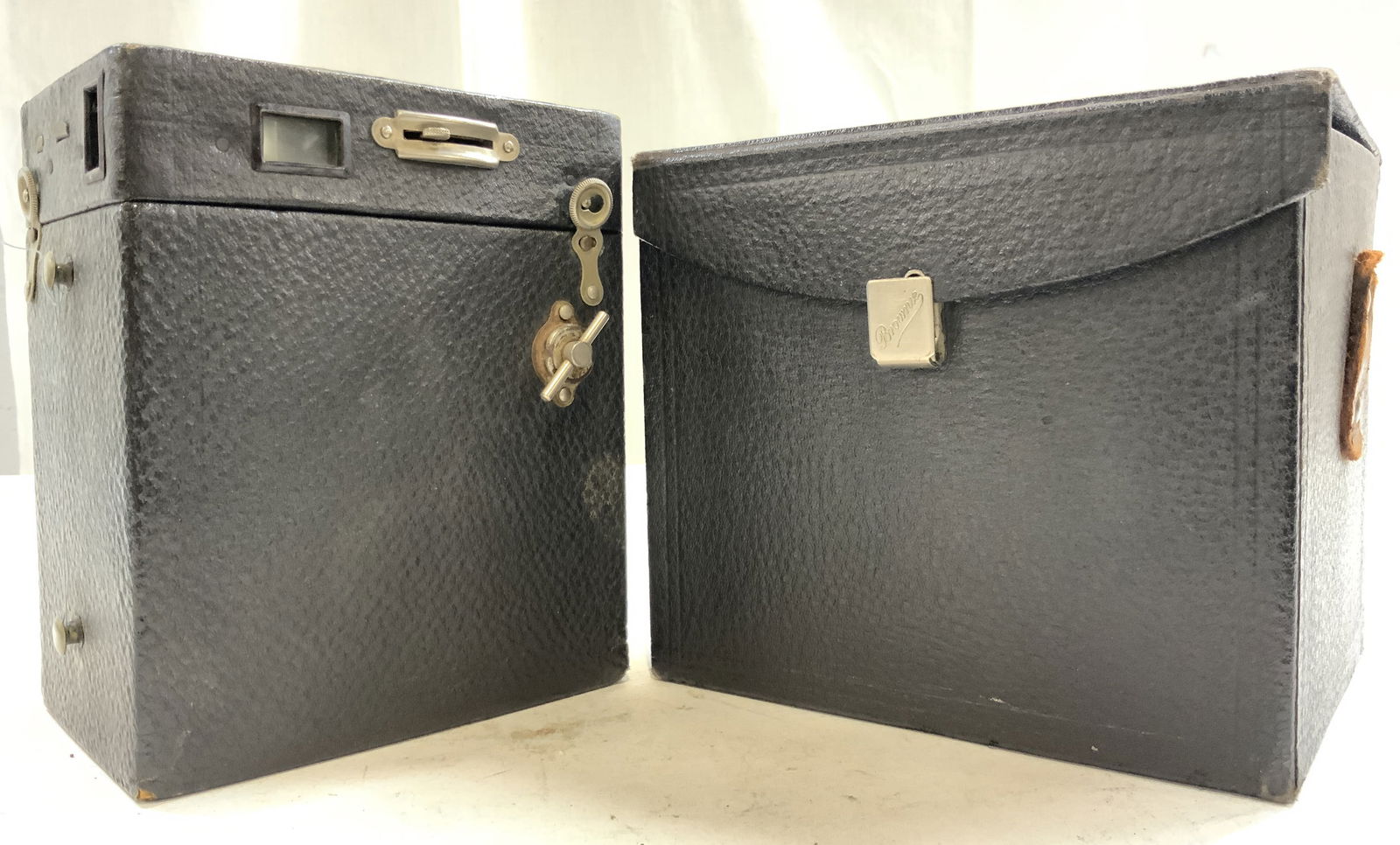 KODAK NO2A Brownie Camera W Case (1 of 8)