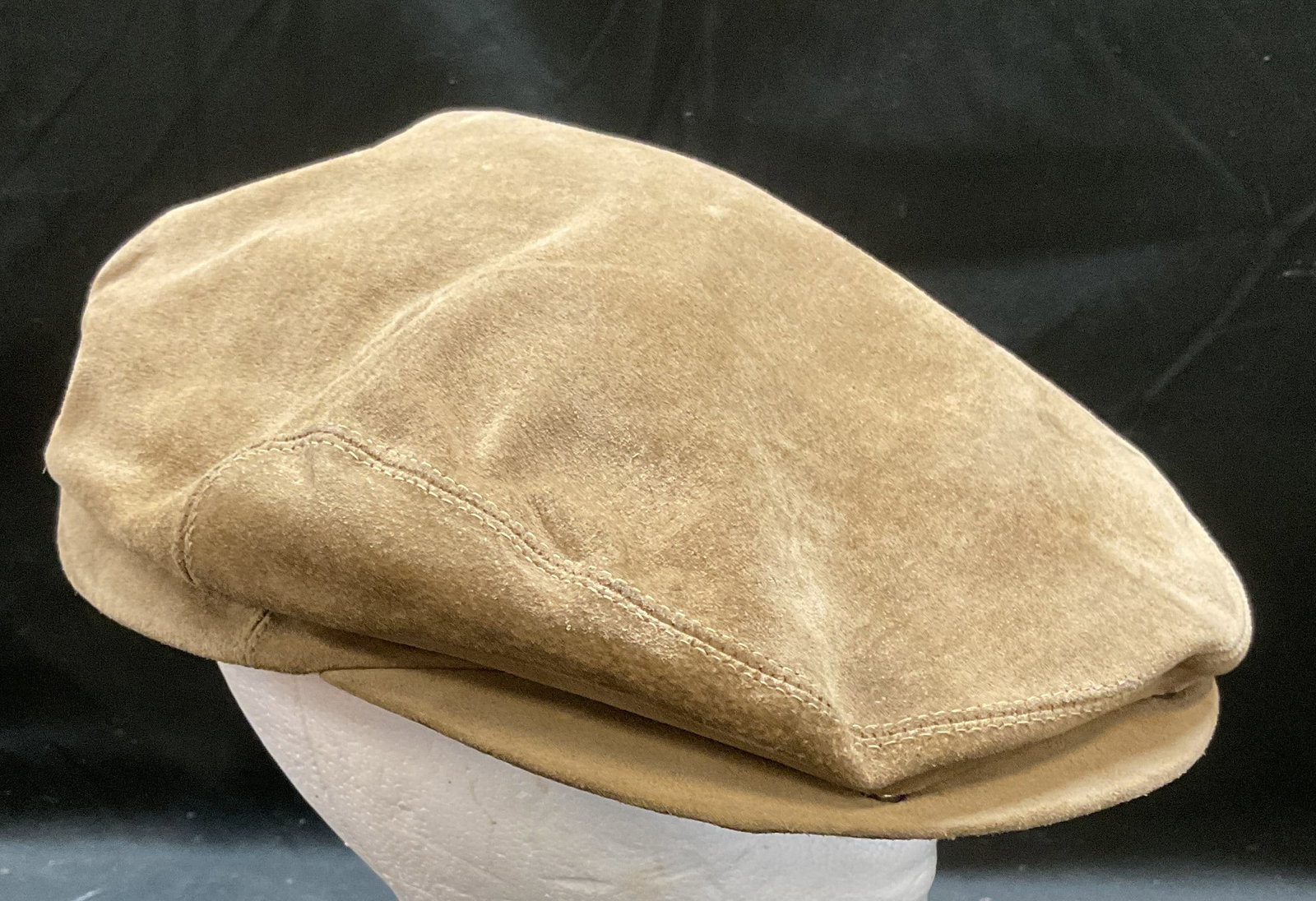 Vintage LL Bean Tan Suede Hat USA: Vintage LL Bean tan suede hat. Size X Large. Made in USA. Hand tailored. Satin lined interior. Some wear including blemishes. LL bean hat, vintage hat, designer hat, suede hat, tan hat, accessories, f
