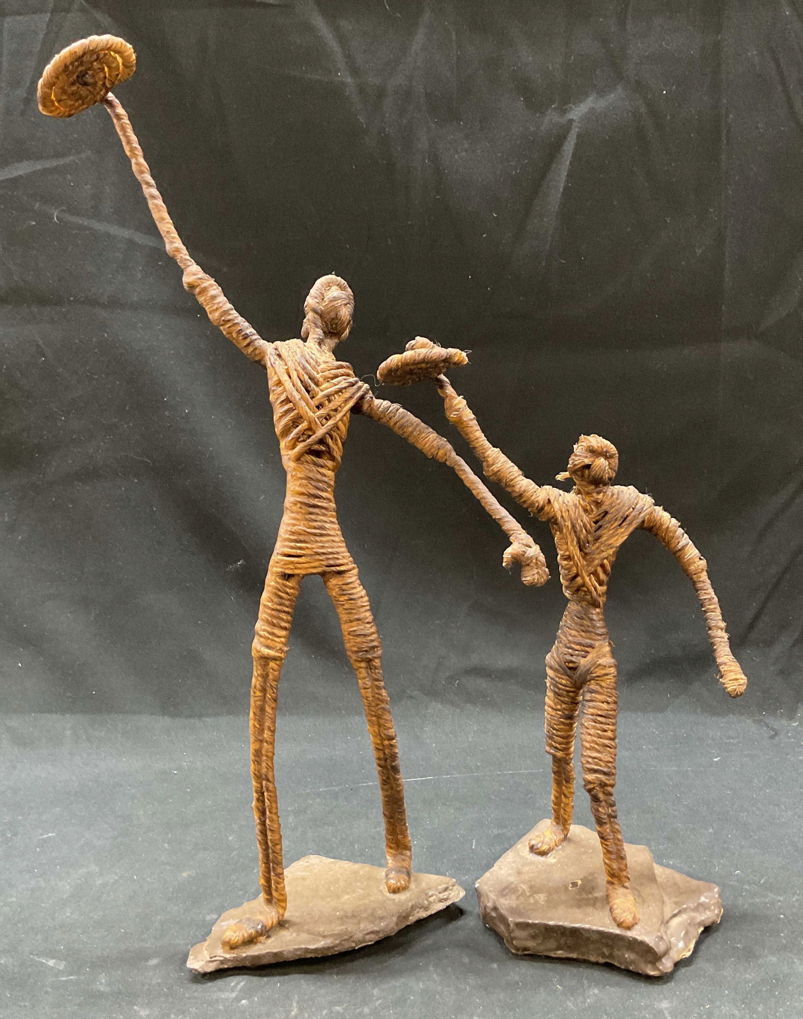 Set 2 Vtg Wood Straw Mummy Standing Figures (1 of 13)