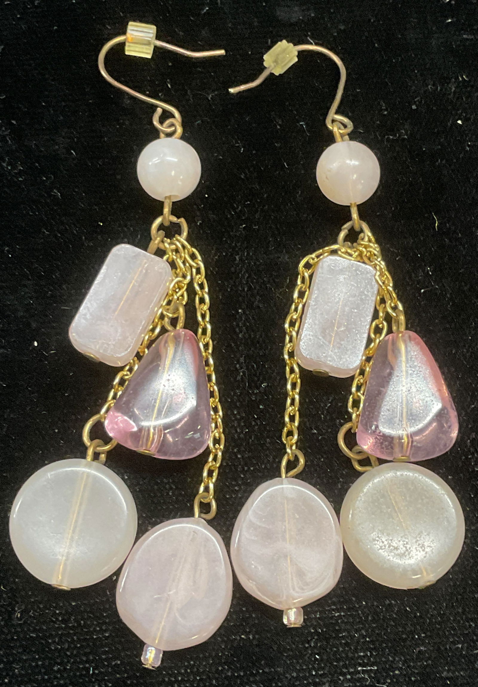 Vtg Gold Tone Pink Lucite Dangle Earrings (1 of 6)