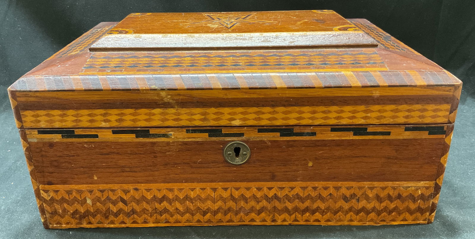 Vtg Wooden Multi Compartment Jewelry Box (1 of 12)