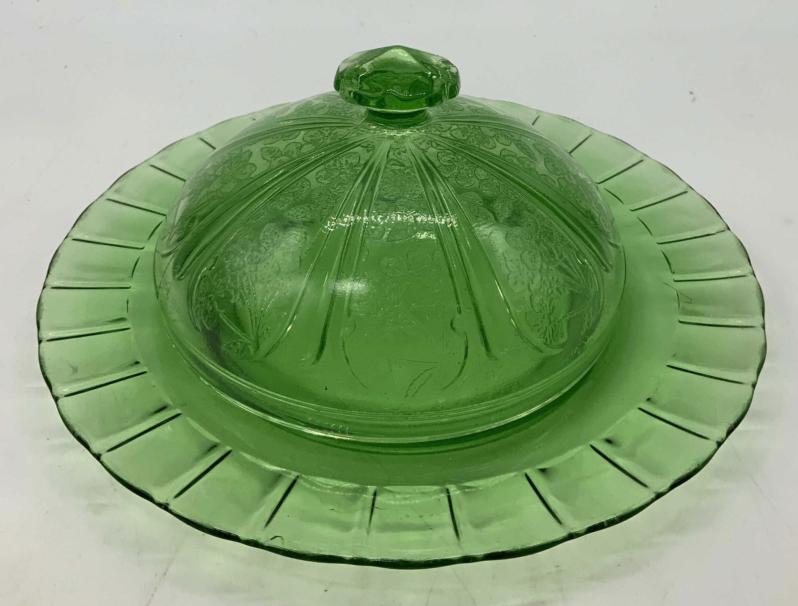 Vntg Uranium Glass Colonial Covered Butter Dish (1 of 7)