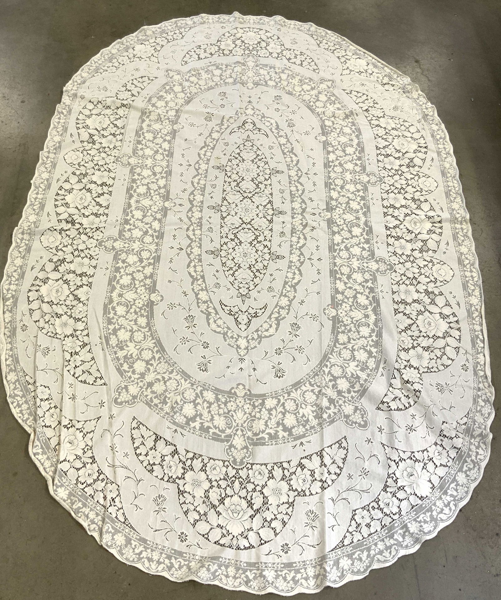 Vintage Floral Lace Tablecloth Cream (1 of 7)