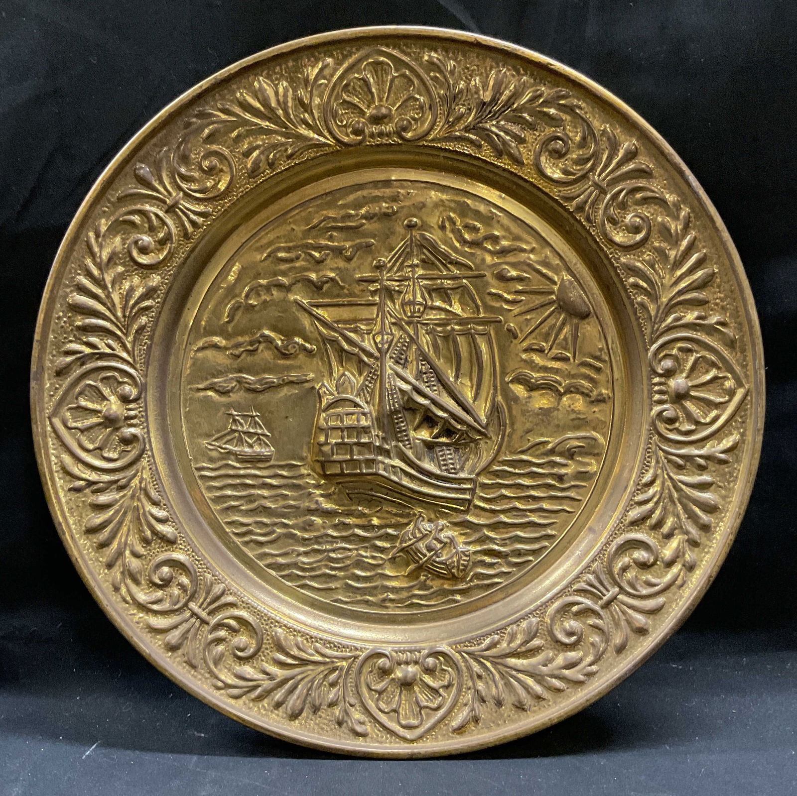 Vintage Embossed Brass Ship Plate, England (1 of 6)