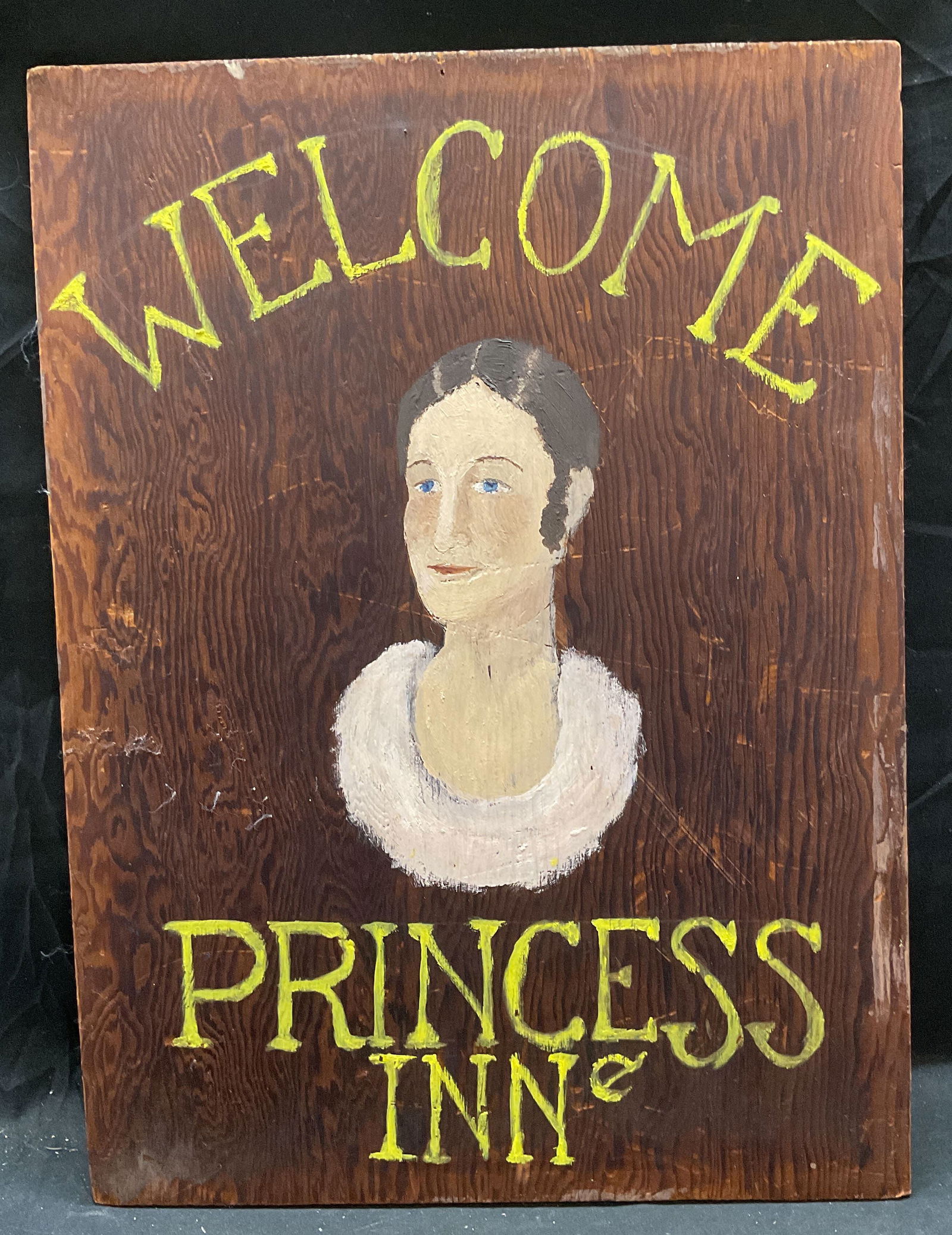 Folk Art Welcome Princess Inne Wood Sign (1 of 6)