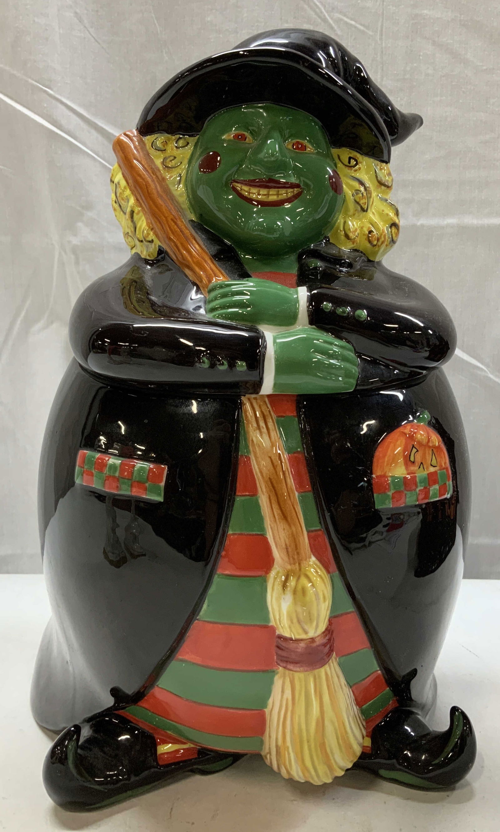 Susan Winget Roly Poly Halloween Witch Cookie Jar (1 of 7)