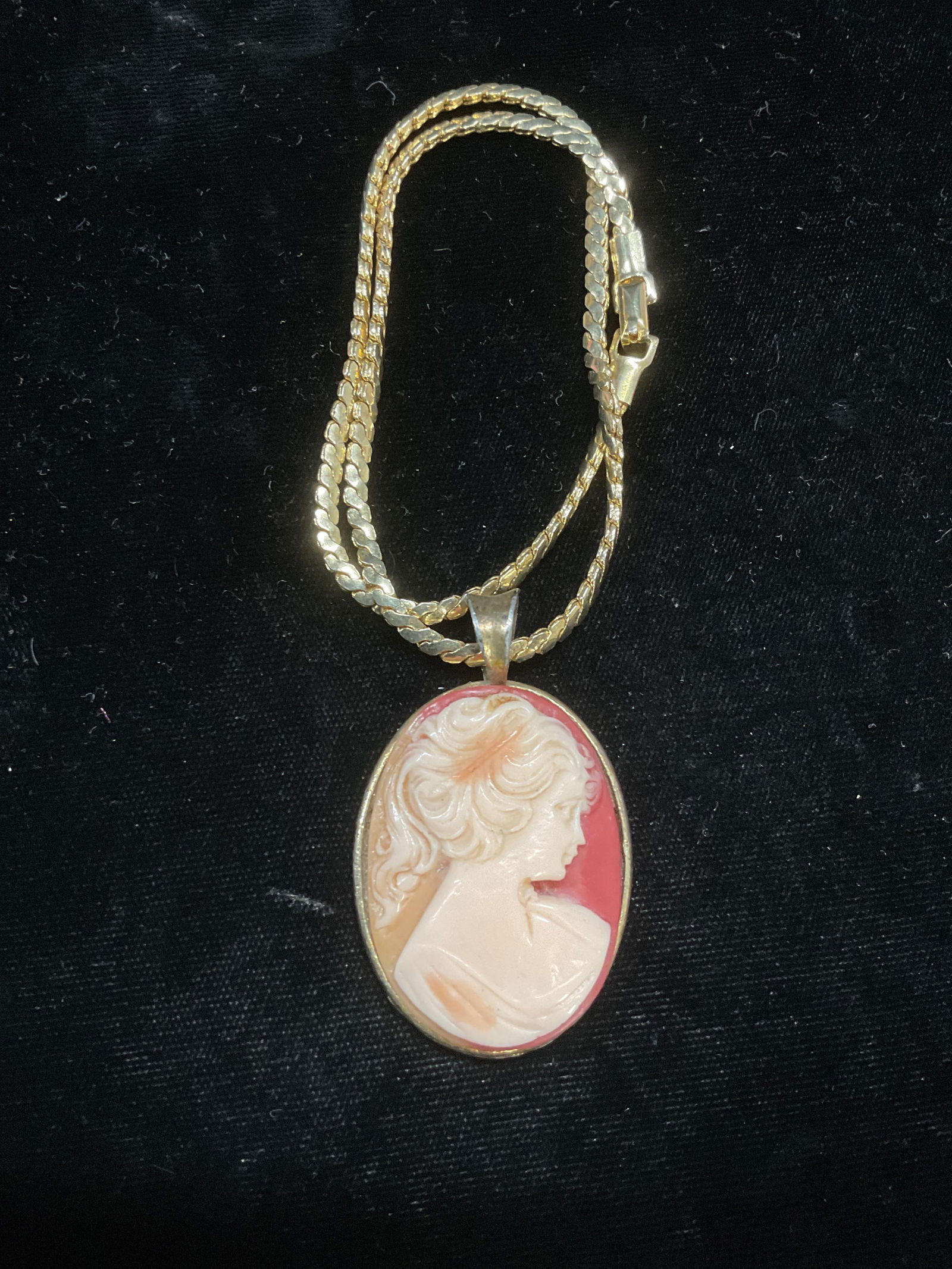 Vintage Coro Necklace & Cameo Pendant: Vintage c. 1950s-60s Coro gold tone chain choker necklace. Includes vintage faux shell lucite cameo pendant. Drop length approx 6.75 inches. Pendant measures approx 1.75 x 1.25 inches. Some wear inclu