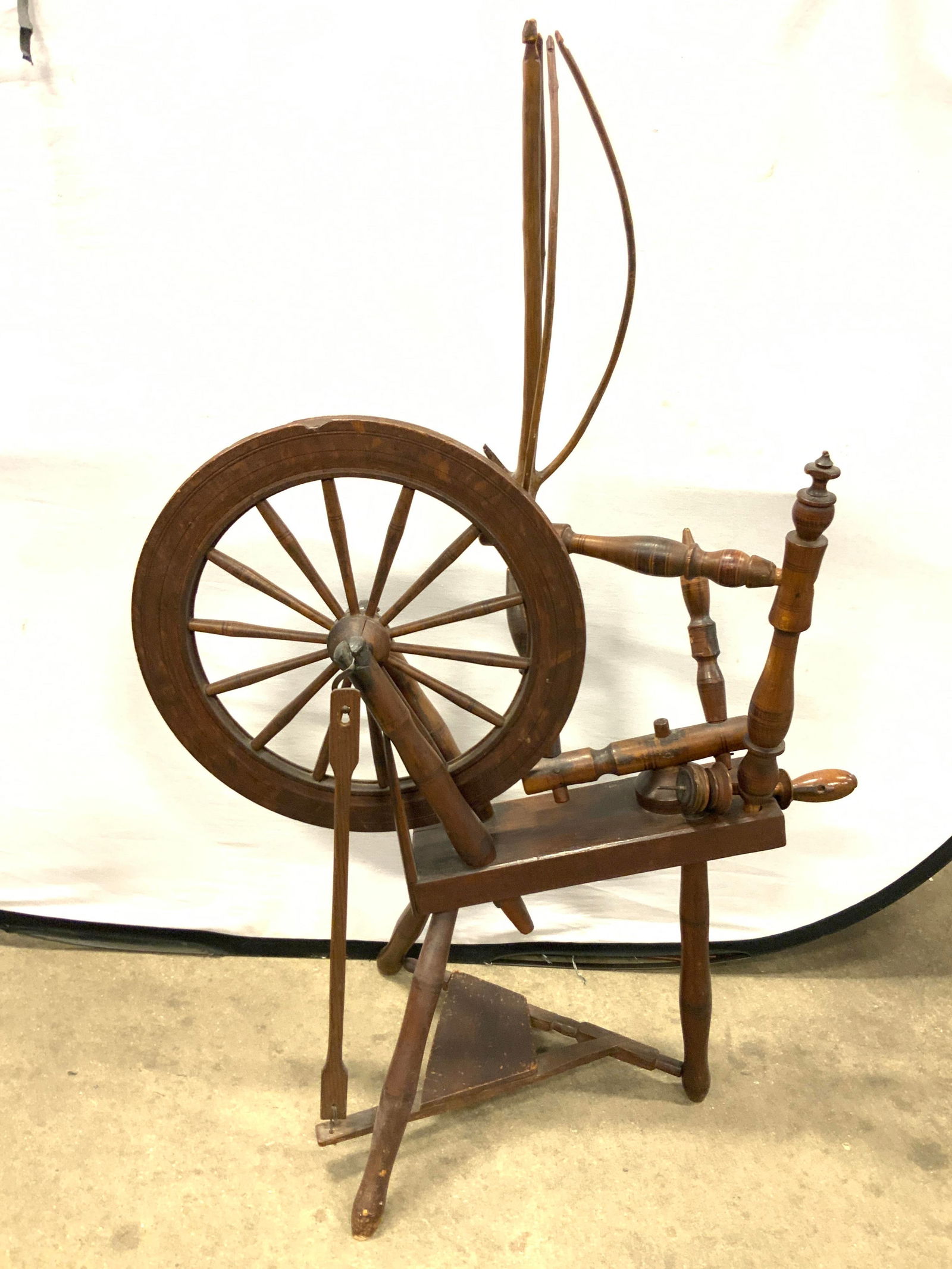 Antique Saxony Style Spinning Wheel 35in H (1 of 8)