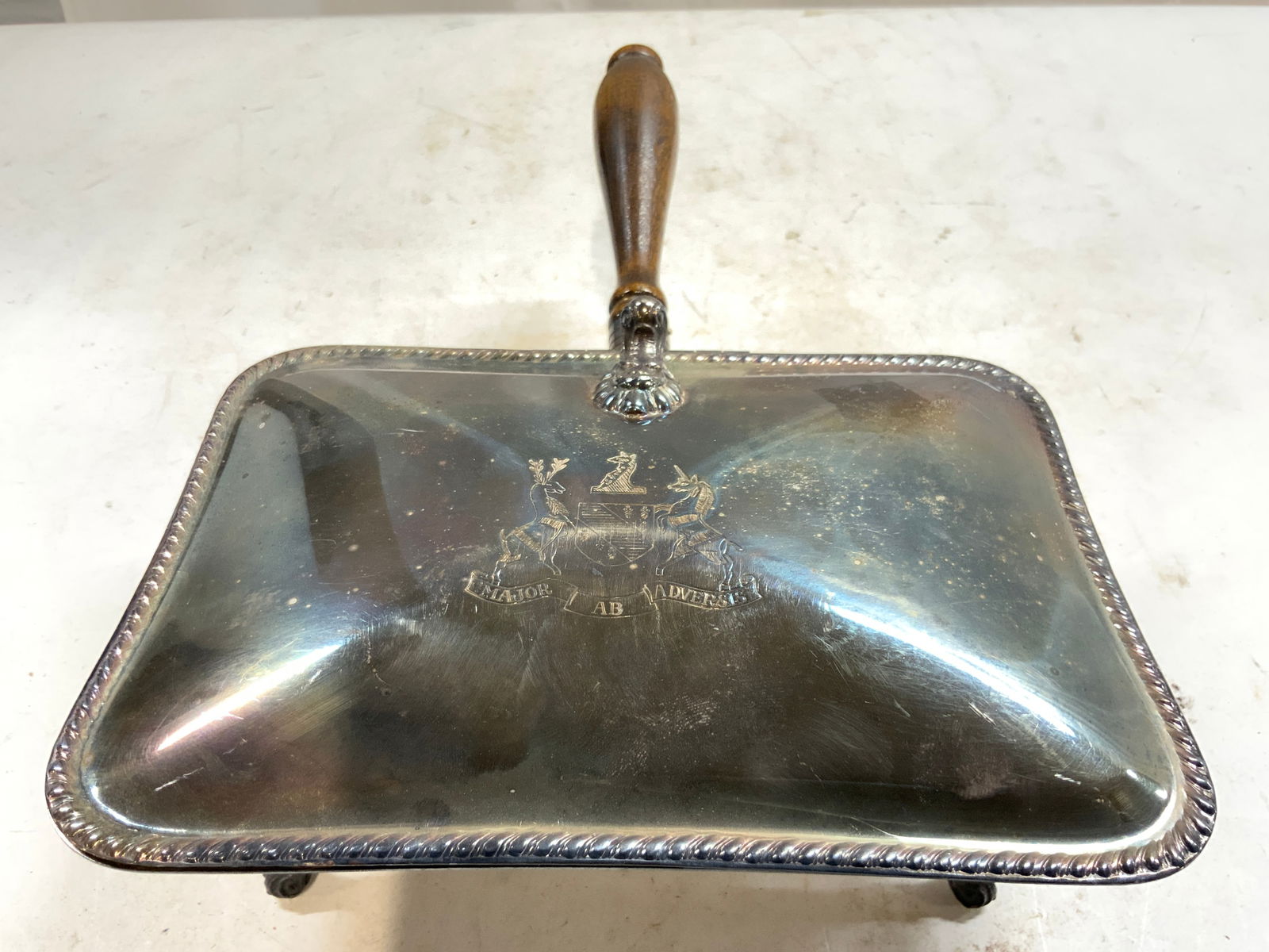 B RODGERS Silver Plate Mngrm Crumb Catcher w Lid (1 of 10)
