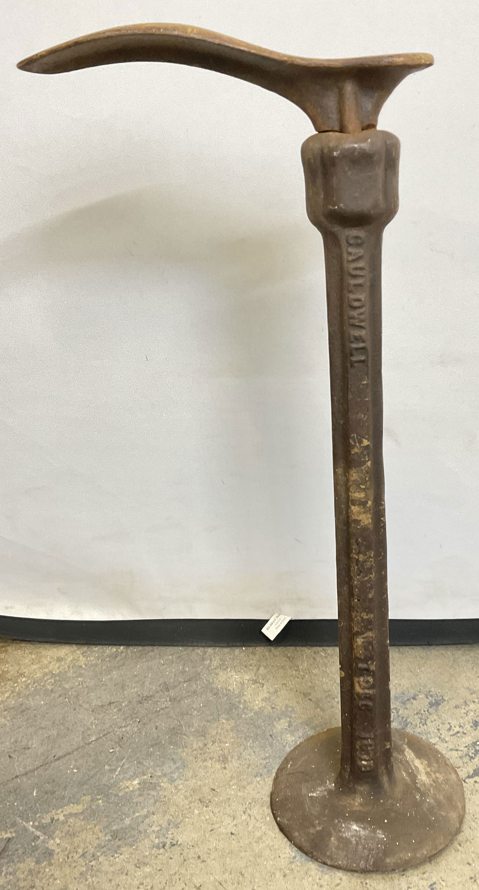 1878 Antq CAULDWELL Cast Iron Cobbler Shoe Stand 21i (1 of 11)