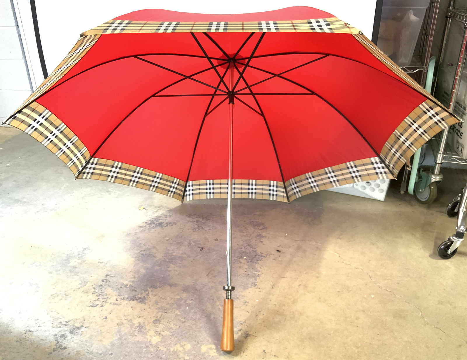 BURBERRYS PERFUMES KL Umbrella FIDRA FRANCE 40in (1 of 9)