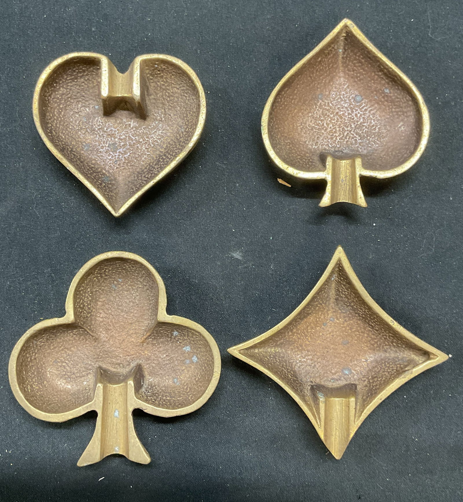 Set 4 Heart Spade Club Diamond Brass Ashtrays (1 of 7)