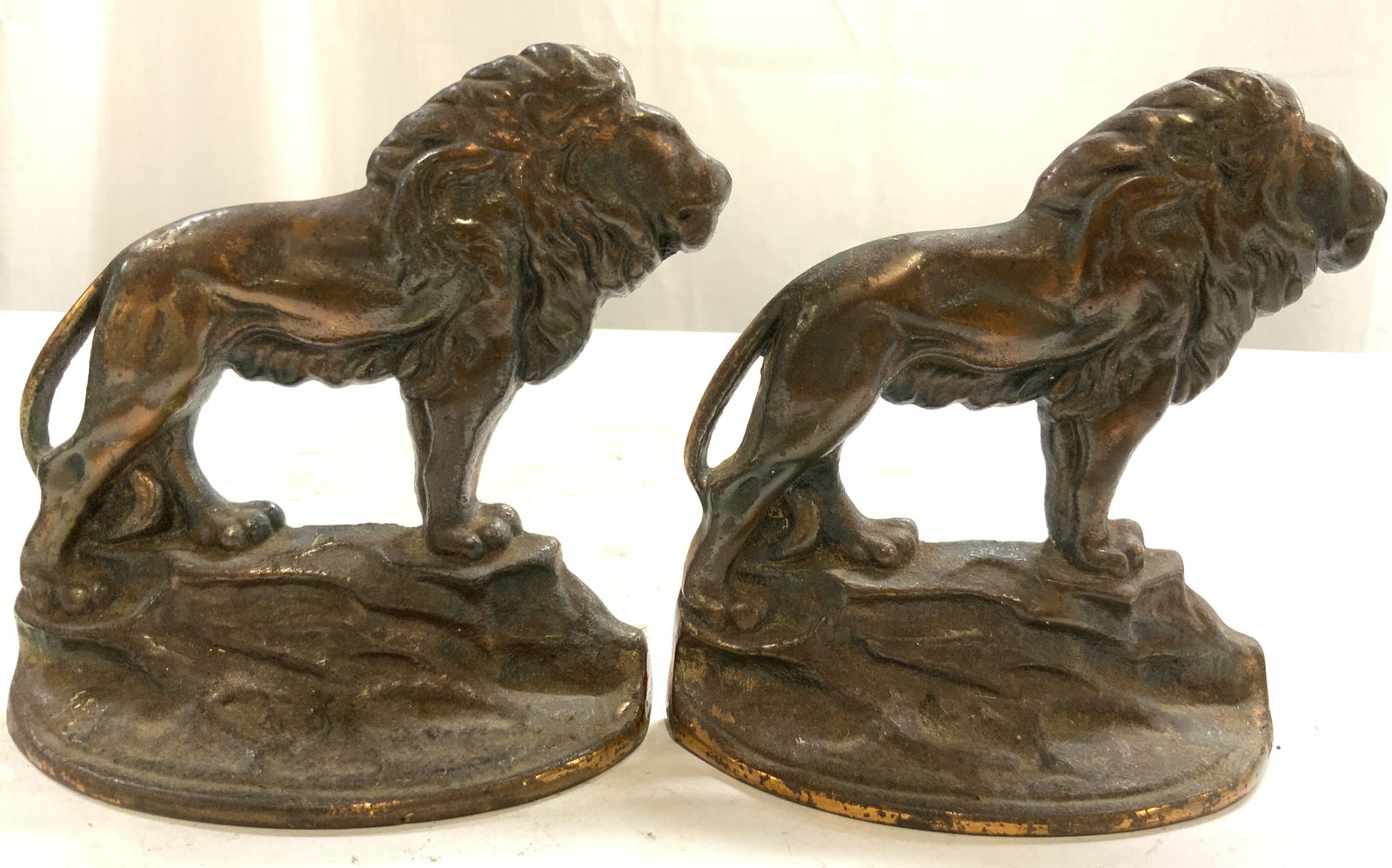 Vtg Pair Bronzed Iron Lion Bookends (1 of 8)