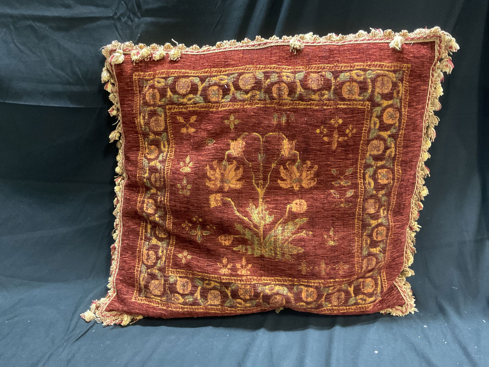 Lot 2 Vintage Elephant & Flower Tapestry Pillows (1 of 8)